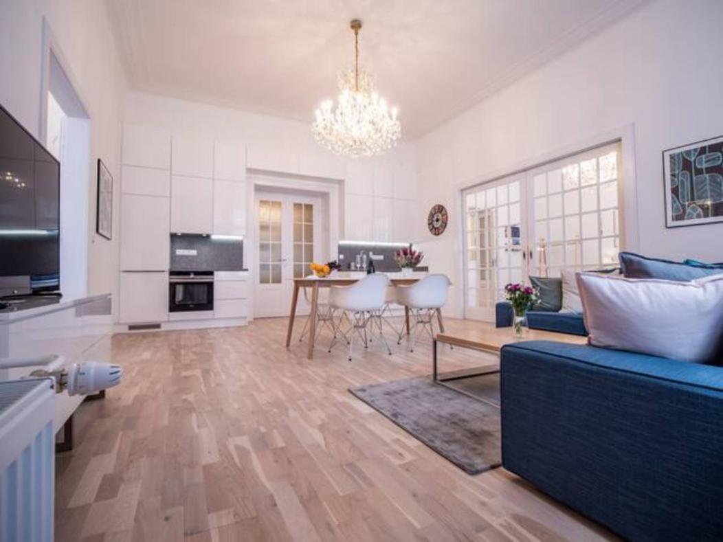 Class In Old Town 2 Bedrooms Apartmán