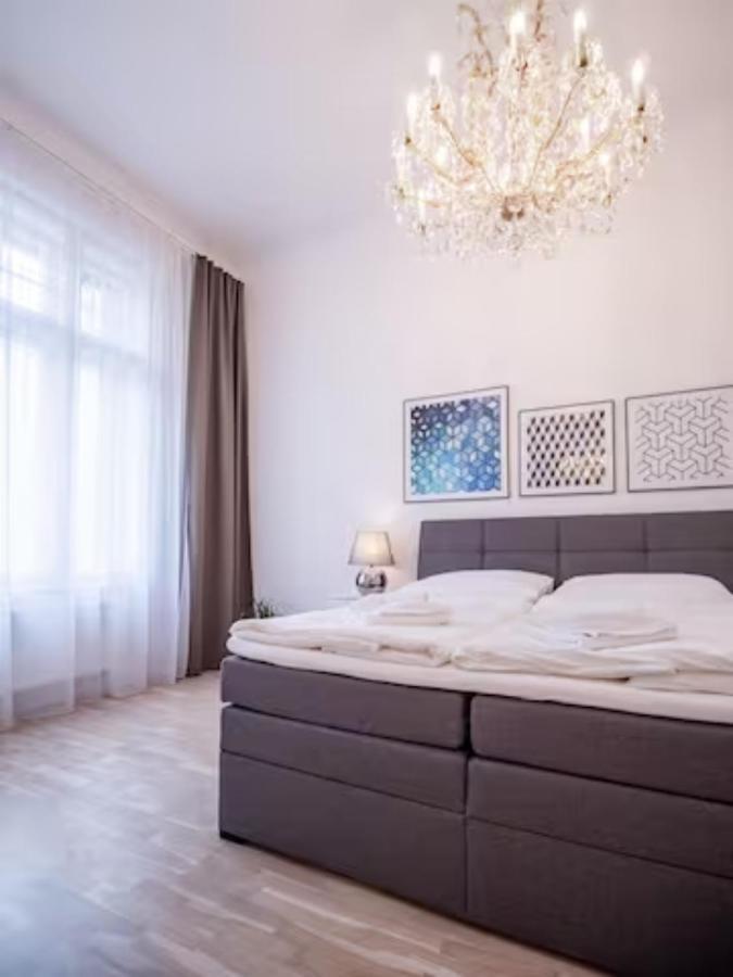 Class In Old Town 2 Bedrooms * Praha